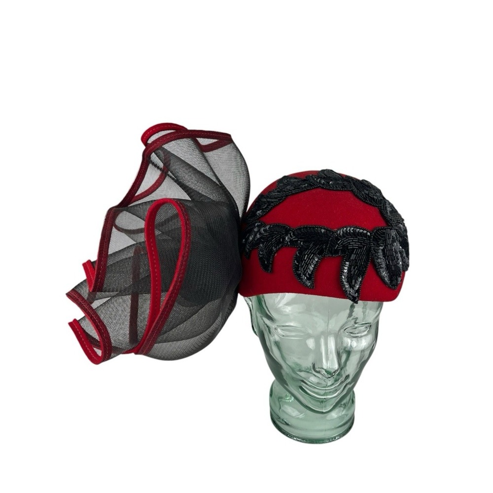 VINTAGE Red Black Fascinator Cocktail Hat Sequin Beaded Leaves Church Hat Wool
